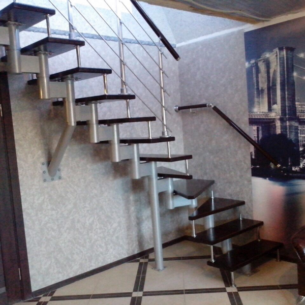 Модульная лестница с поворотом «Престиж Prova»